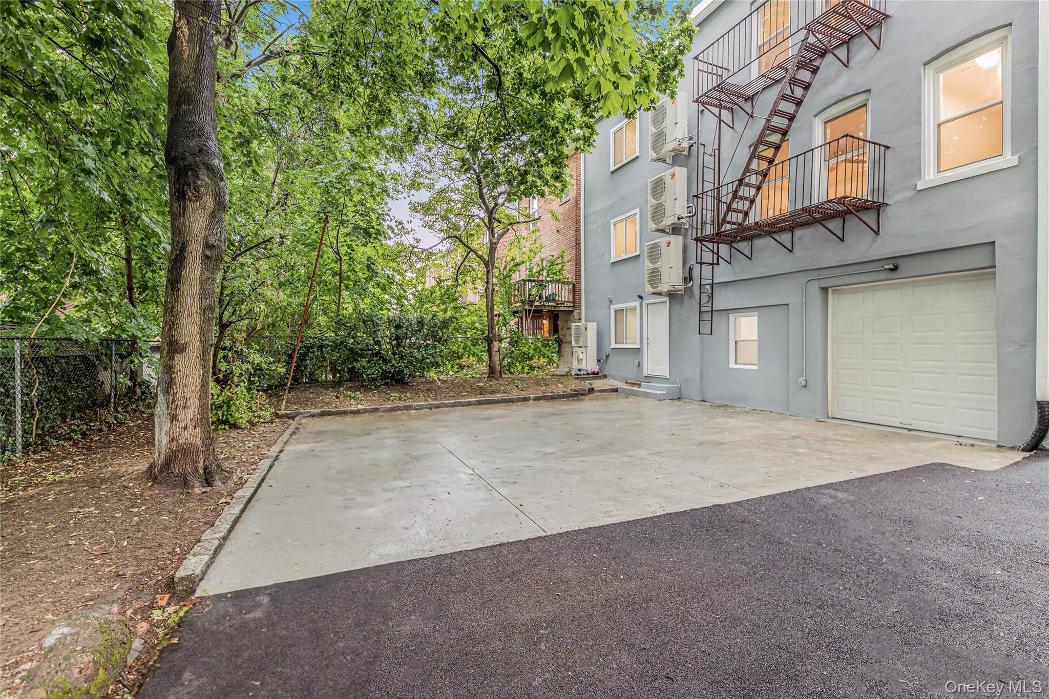 6140 Delafield Avenue – For Sale photo 42