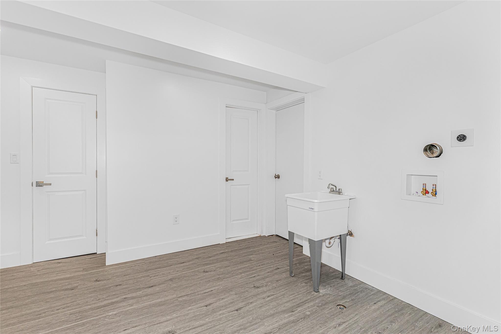 6140 Delafield Avenue – For Sale photo 38