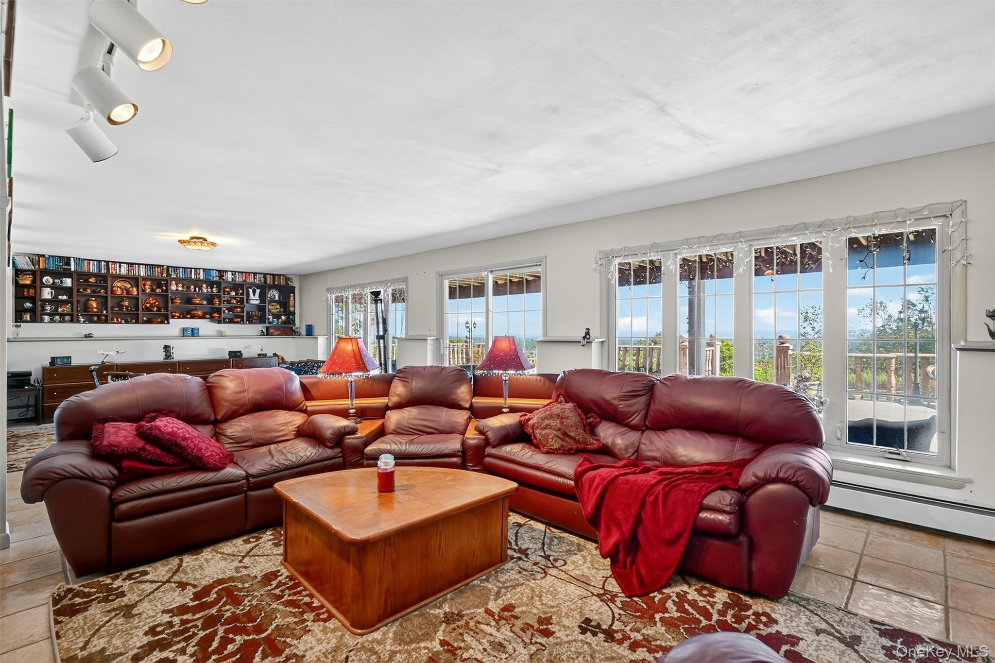 15 Curran Drive – For Sale photo 35