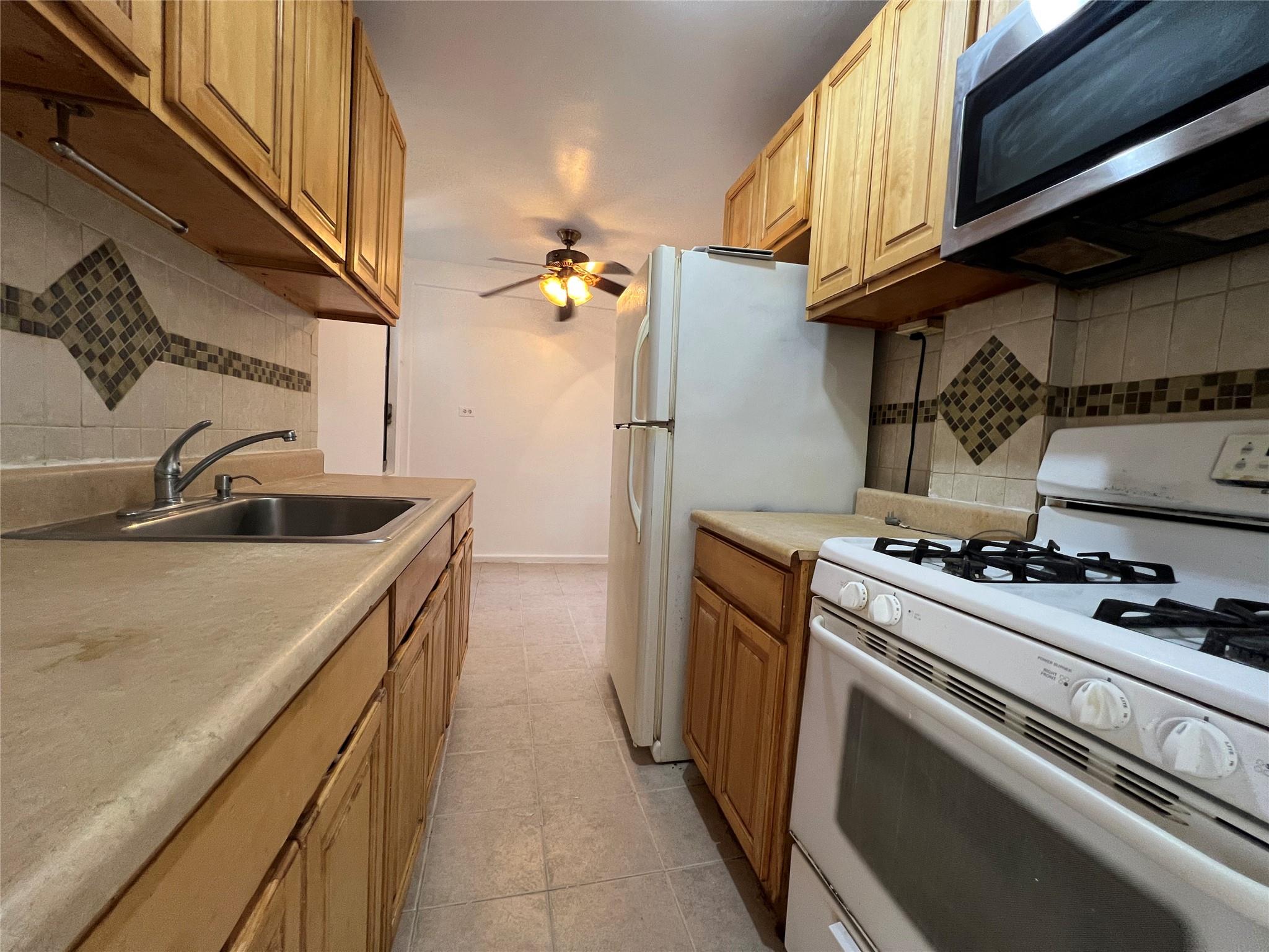 1475 Thieriot Avenue, Unit 5J photo 6