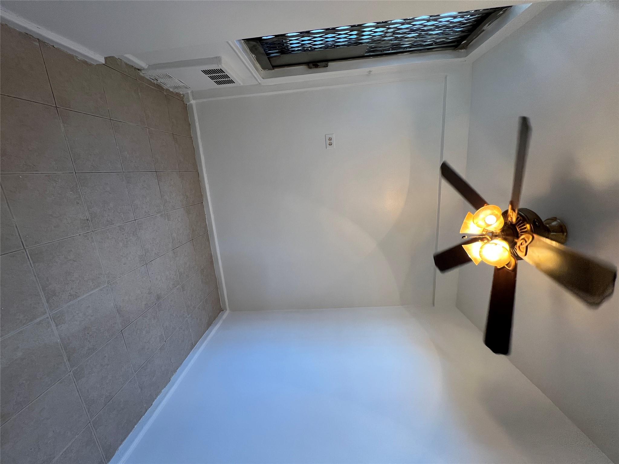 1475 Thieriot Avenue, Unit 5J photo 8