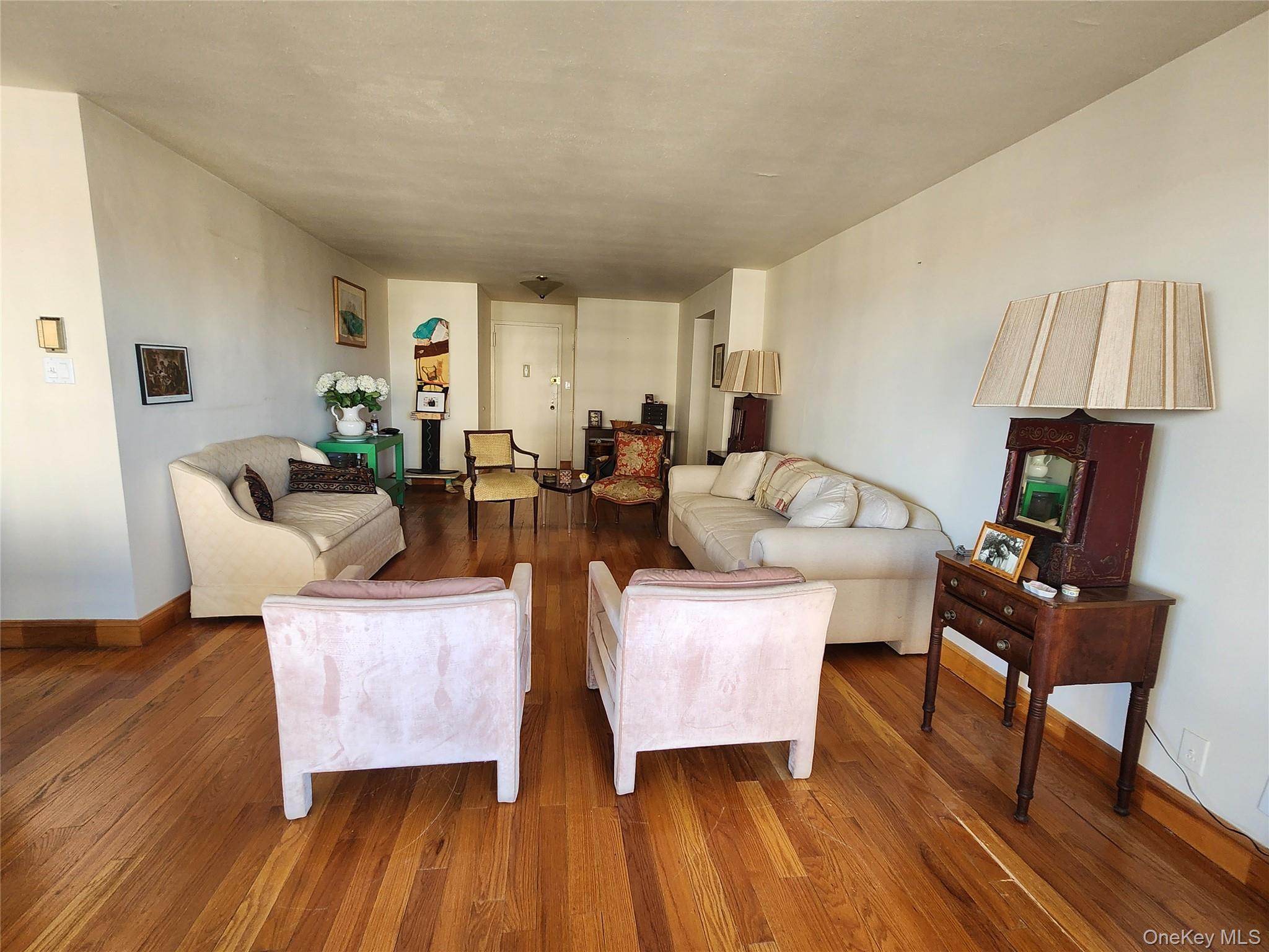 18-15 215th Street, Unit 6 M photo 4
