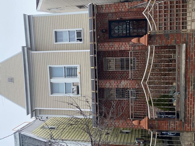 168 Warwick Street – For Sale
