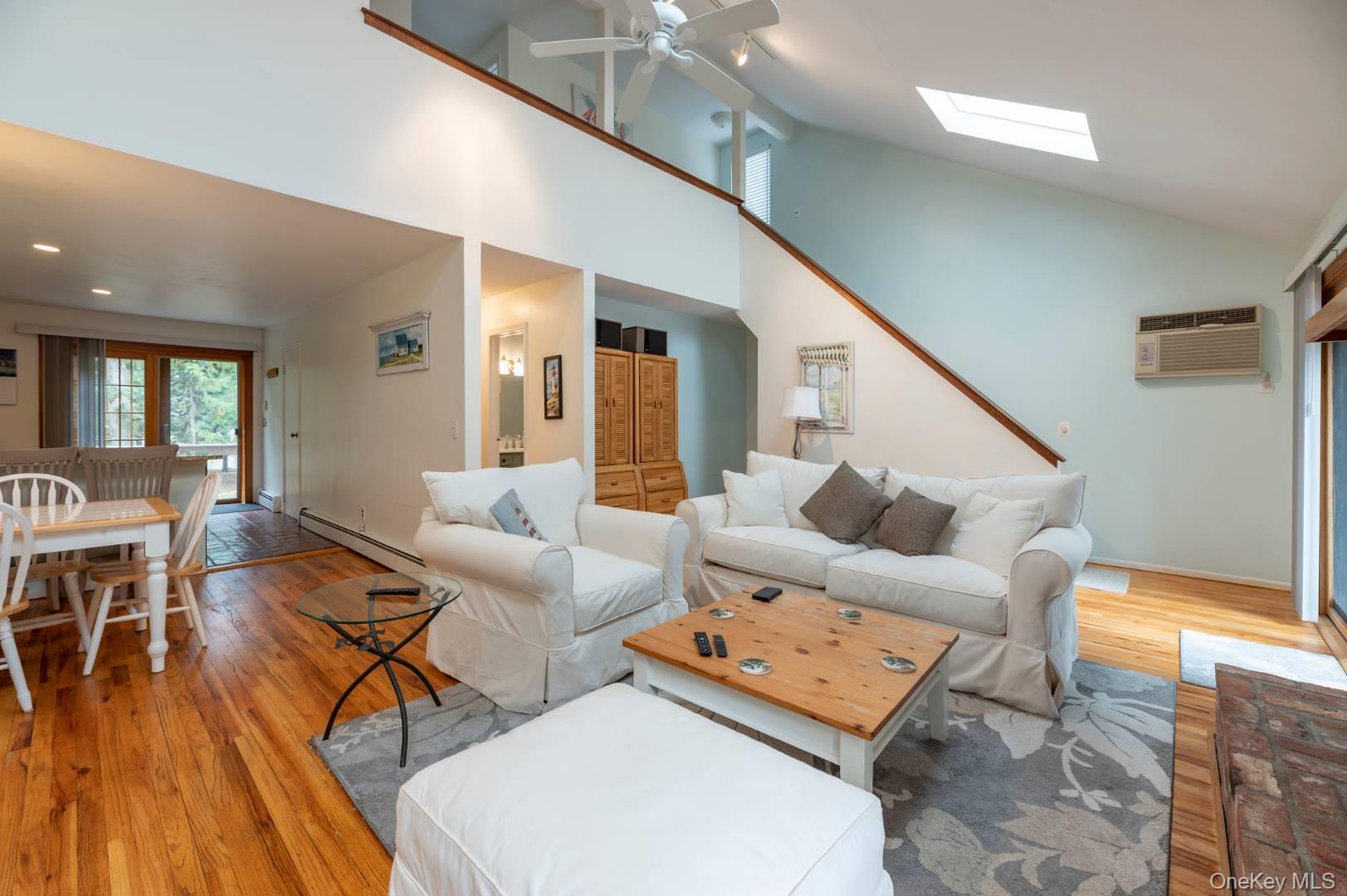221 Norfolk Drive – For Rent photo 2