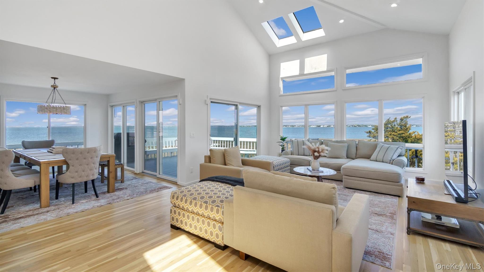 552 Dune Road – For Rent photo 13