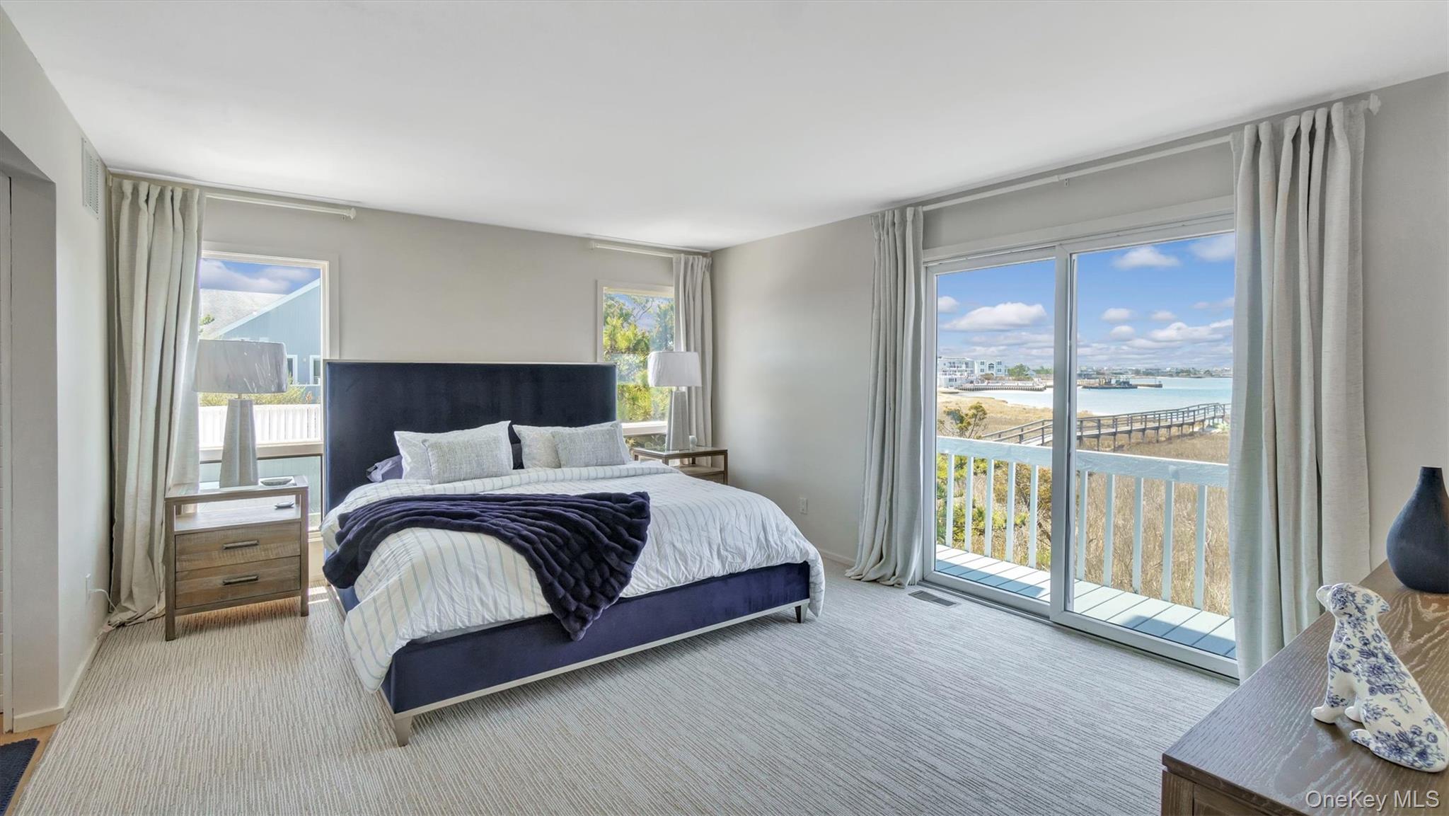 552 Dune Road – For Rent photo 16