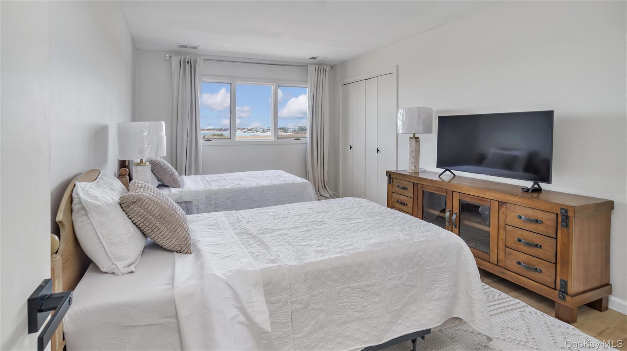 552 Dune Road – For Rent photo 30