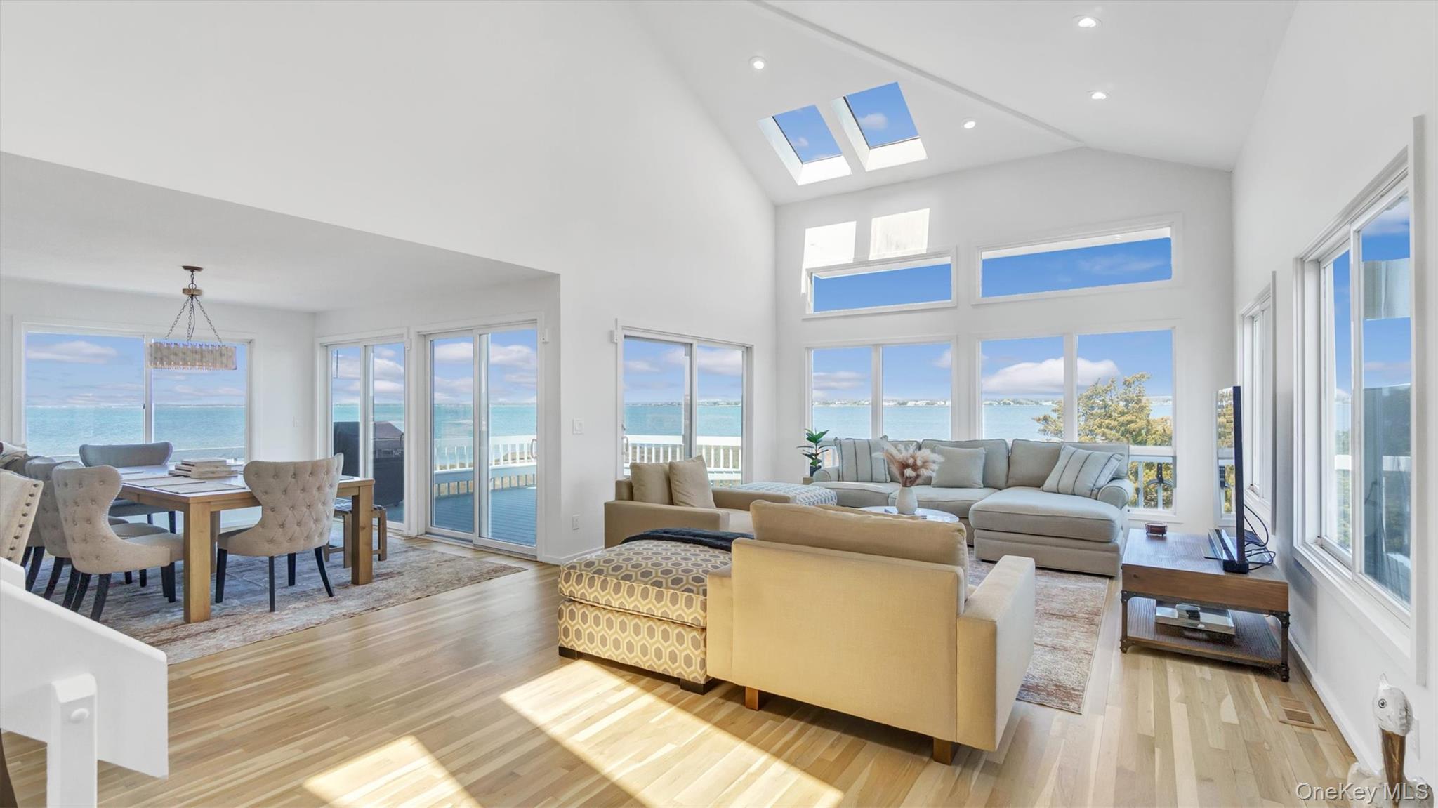 552 Dune Road – For Rent photo 8