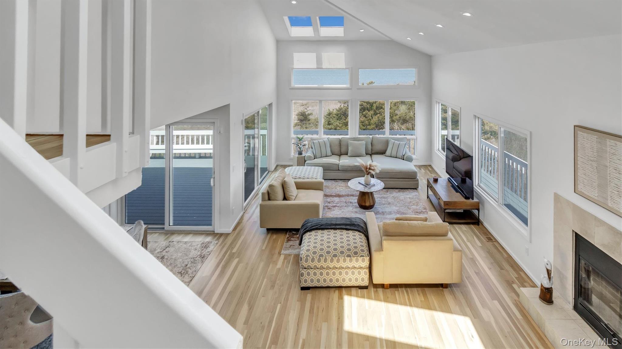 552 Dune Road – For Rent photo 25