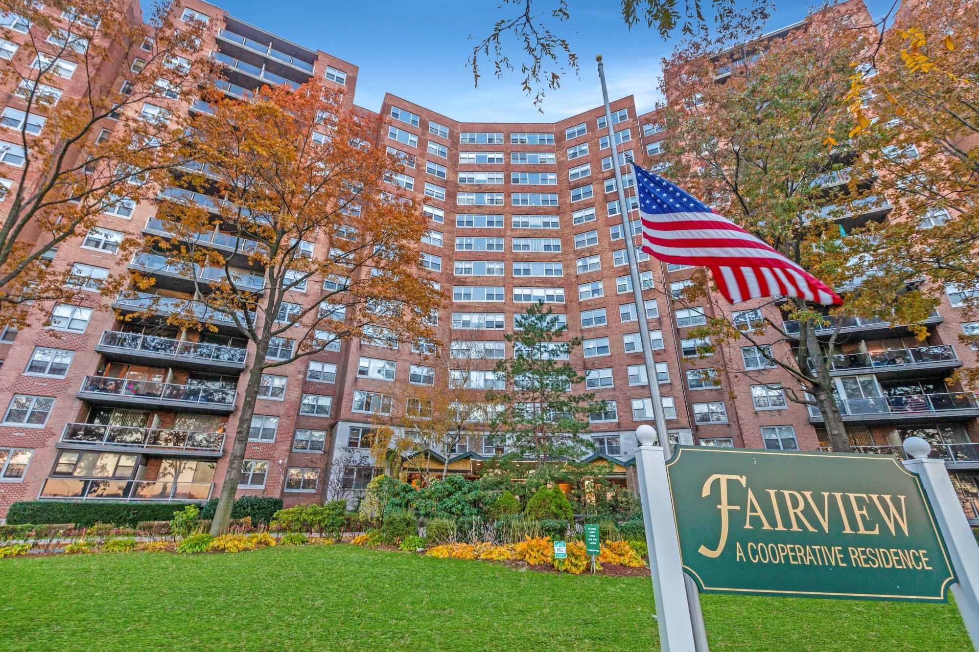 61-20 Grand Central Parkway, Unit A608 photo 12