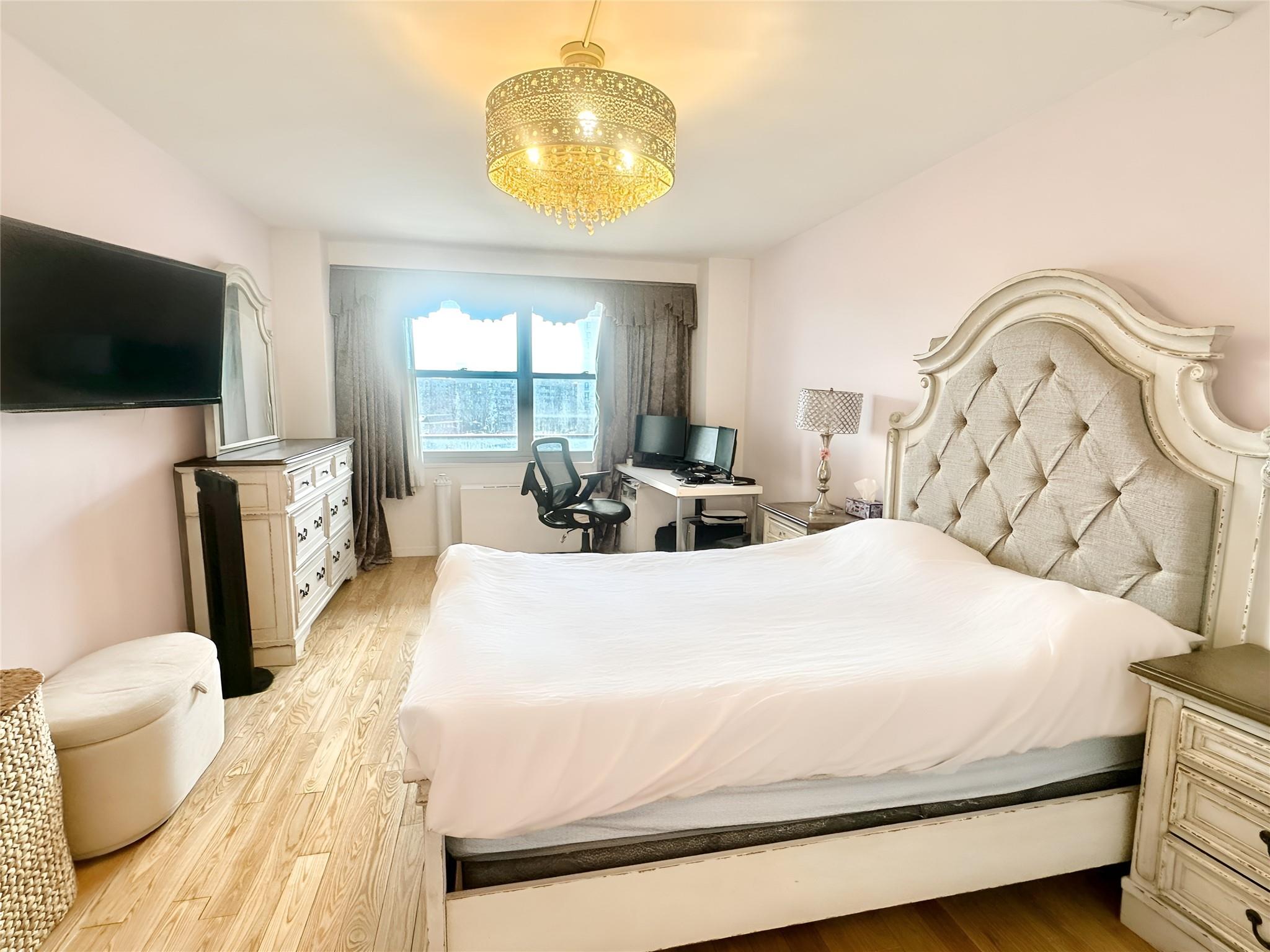 61-20 Grand Central Parkway, Unit A608 photo 10