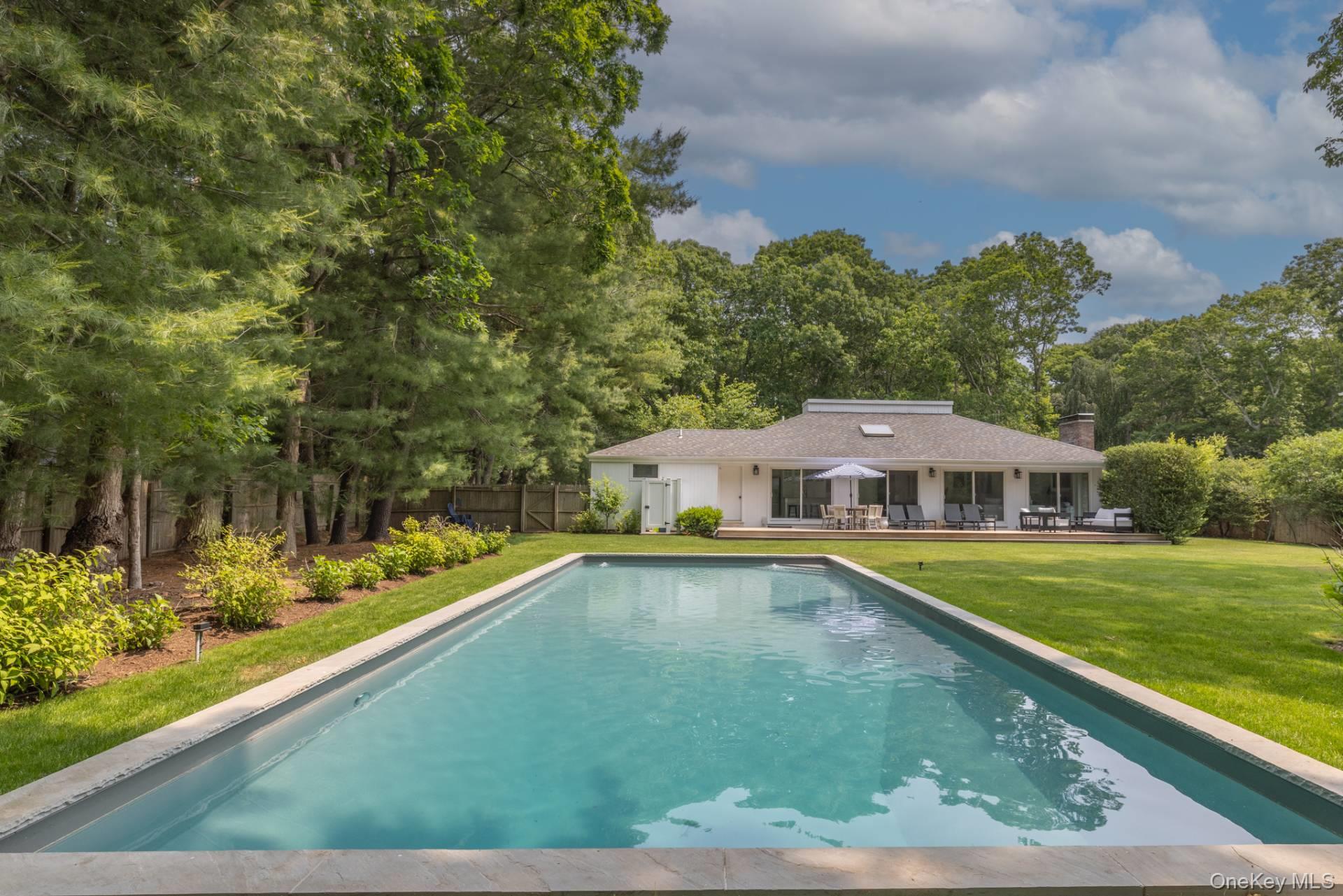 9 Sulky Circle – For Rent