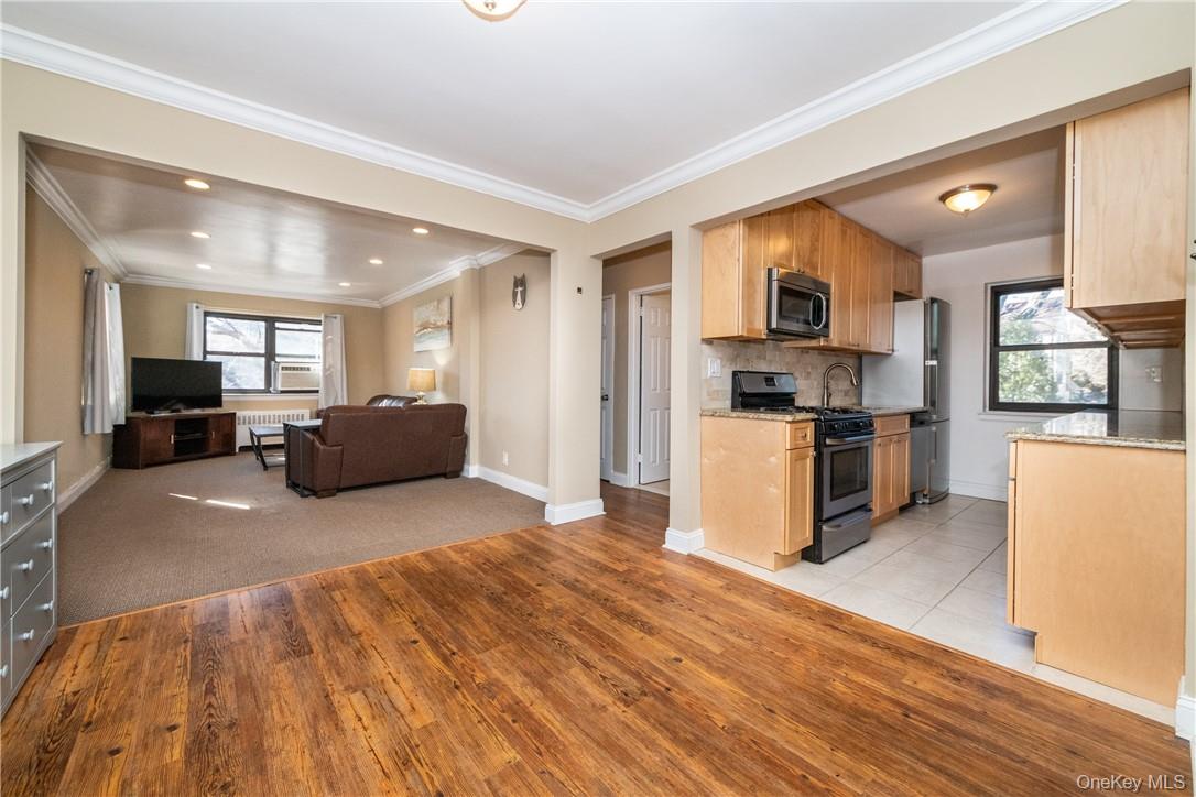 50 White Oak Street, Unit 3G photo 8