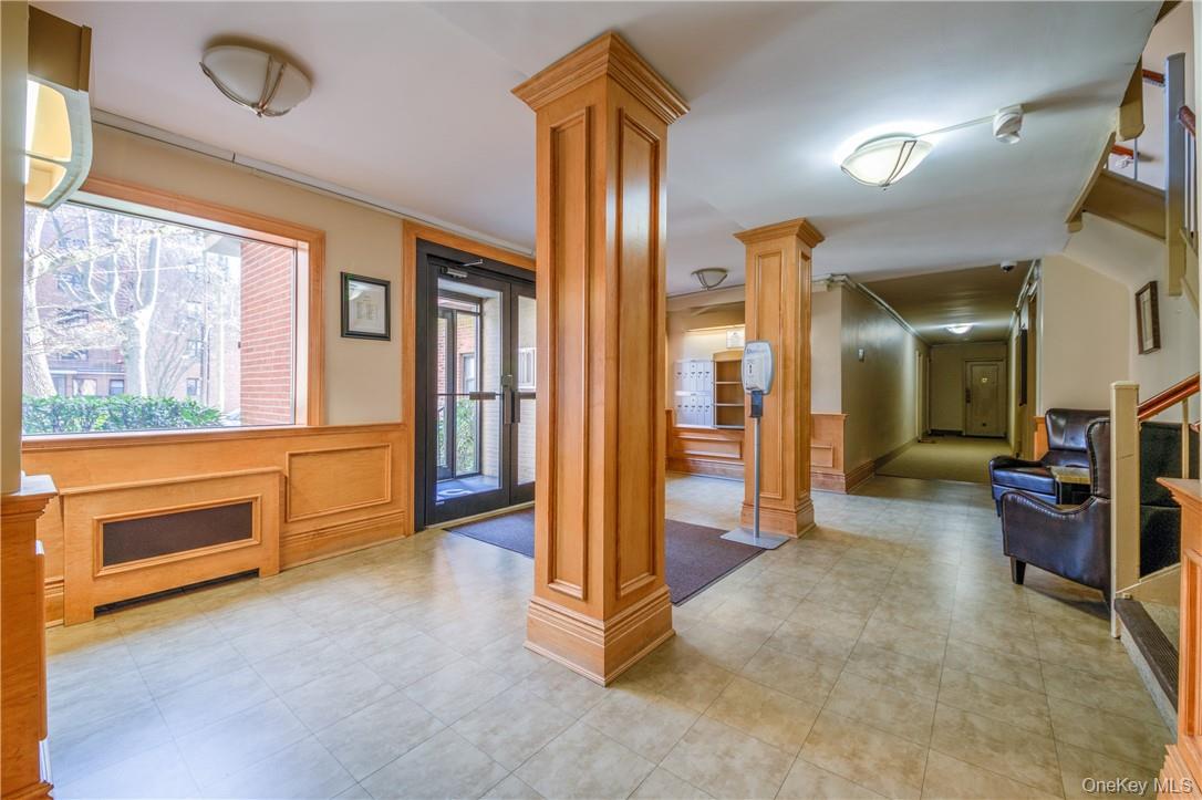 50 White Oak Street, Unit 3G photo 3