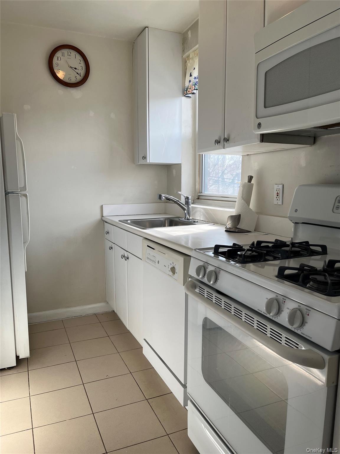 35-31 205 Street, Unit 302 photo 9