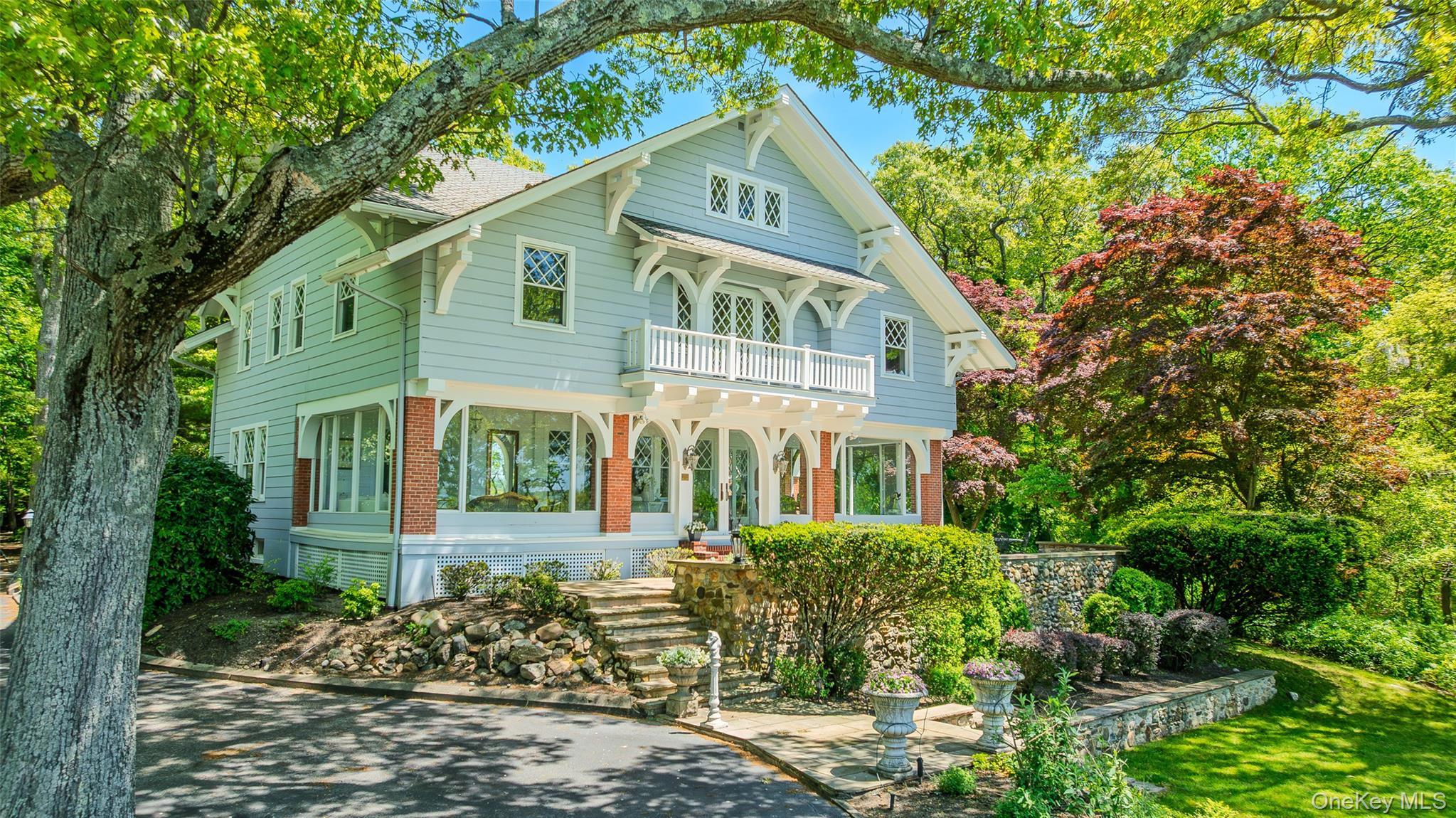 10 Pine Path – For Sale photo 2