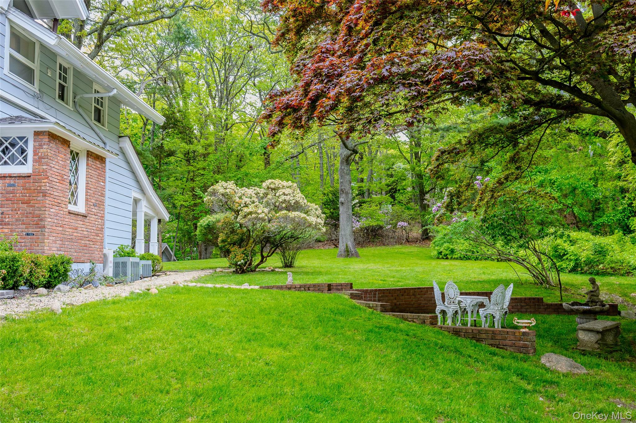 10 Pine Path – For Sale photo 39