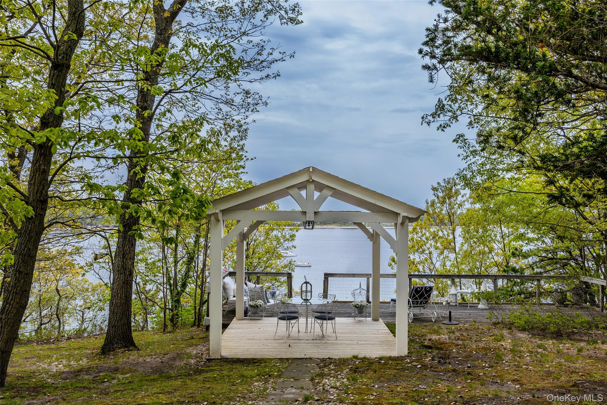 10 Pine Path – For Sale photo 40