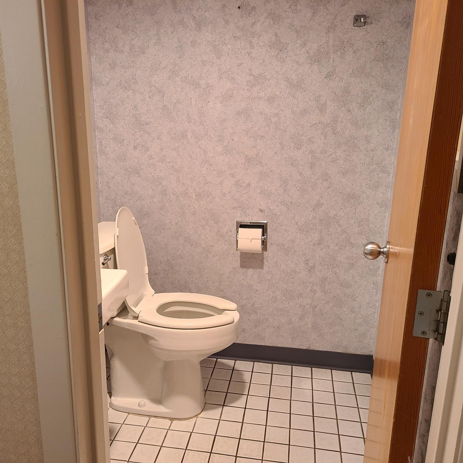 152 E Main Street, Unit C photo 20