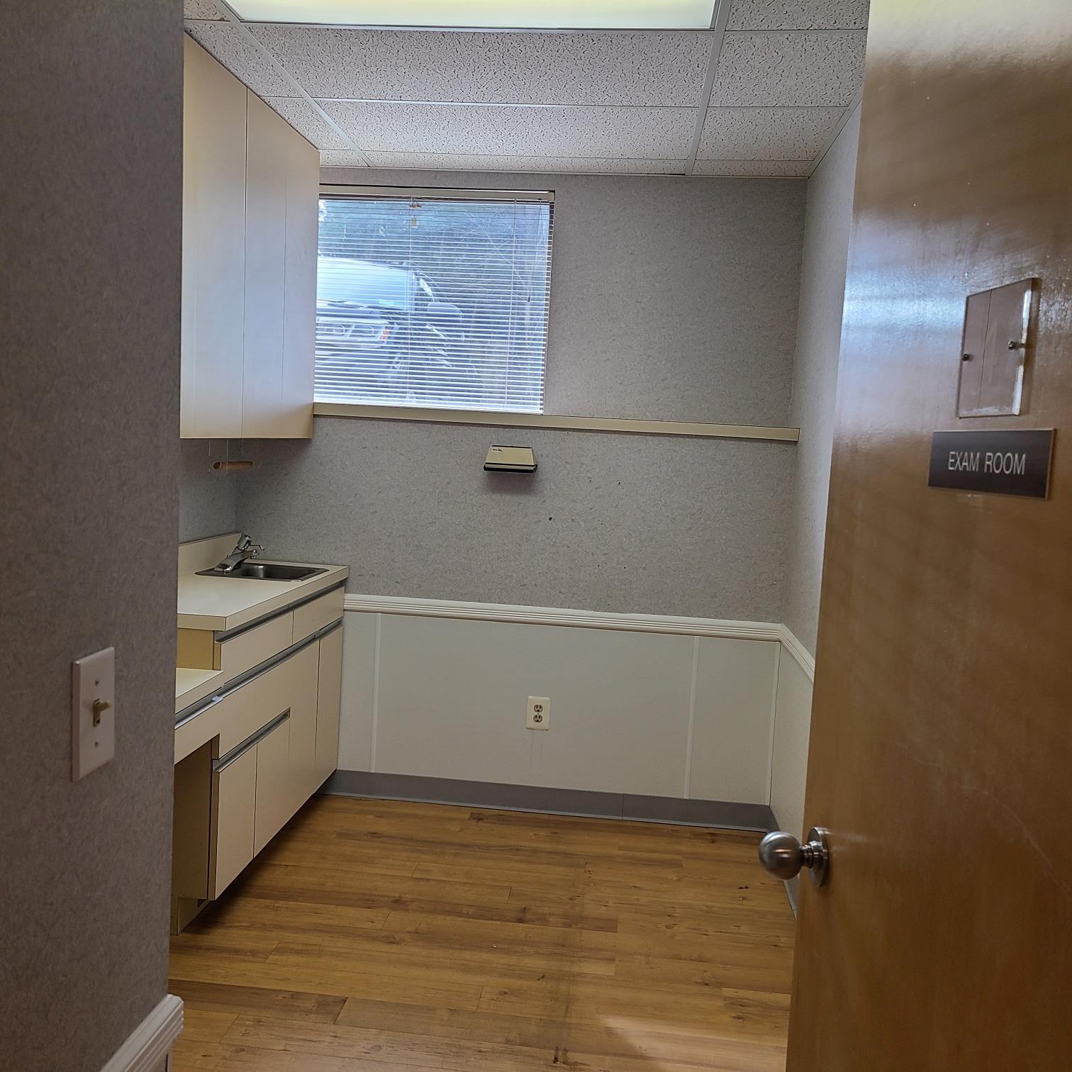 152 E Main Street, Unit C photo 23