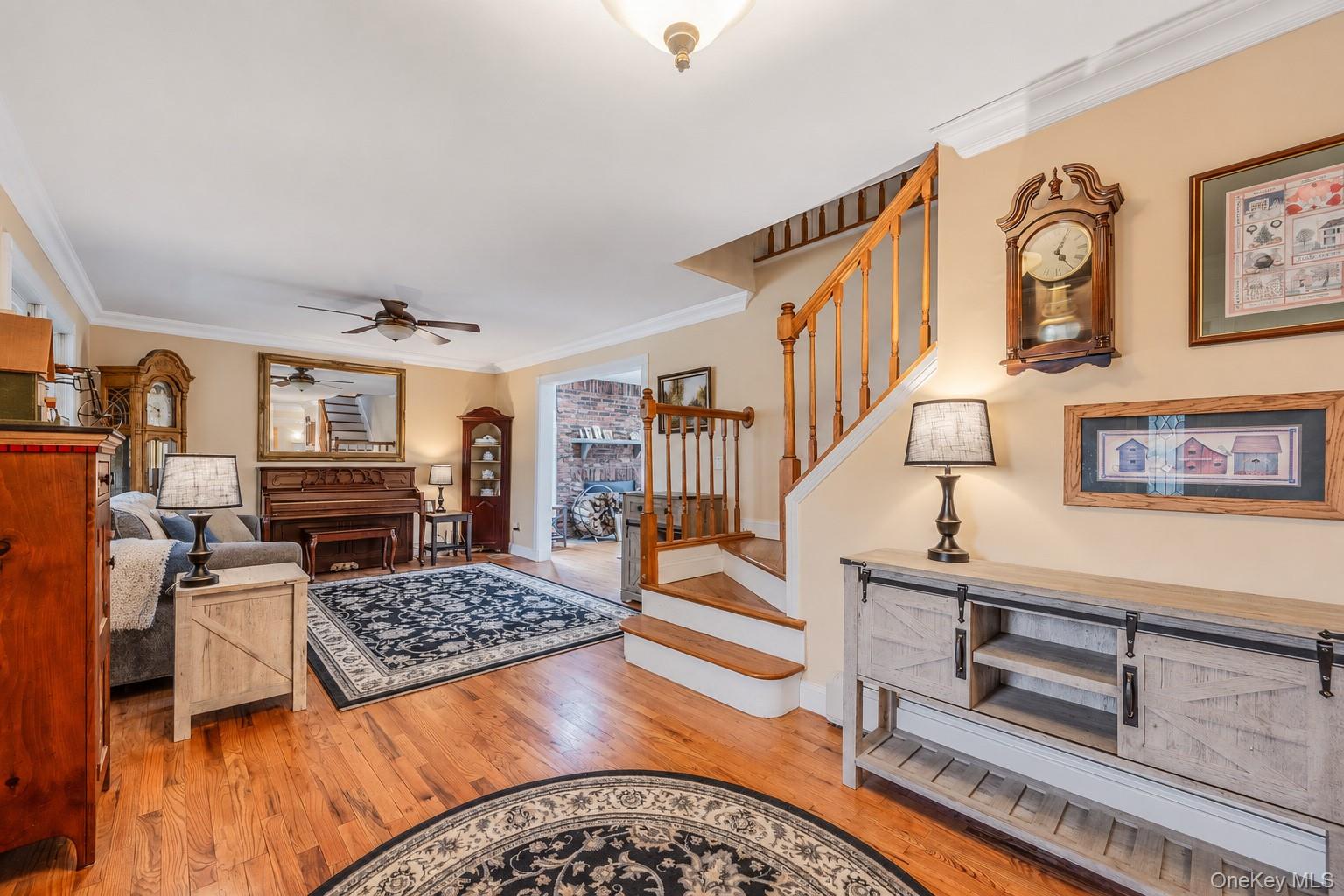 25 Locust Lane – For Sale photo 2