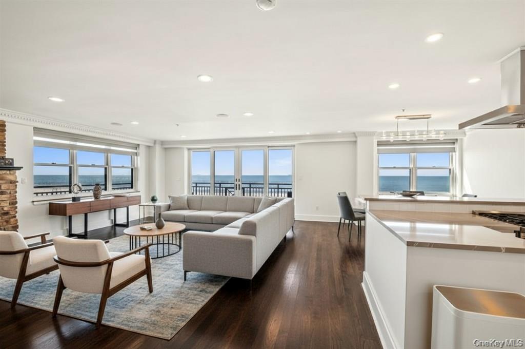 26 W Broadway, Unit 505 photo 3