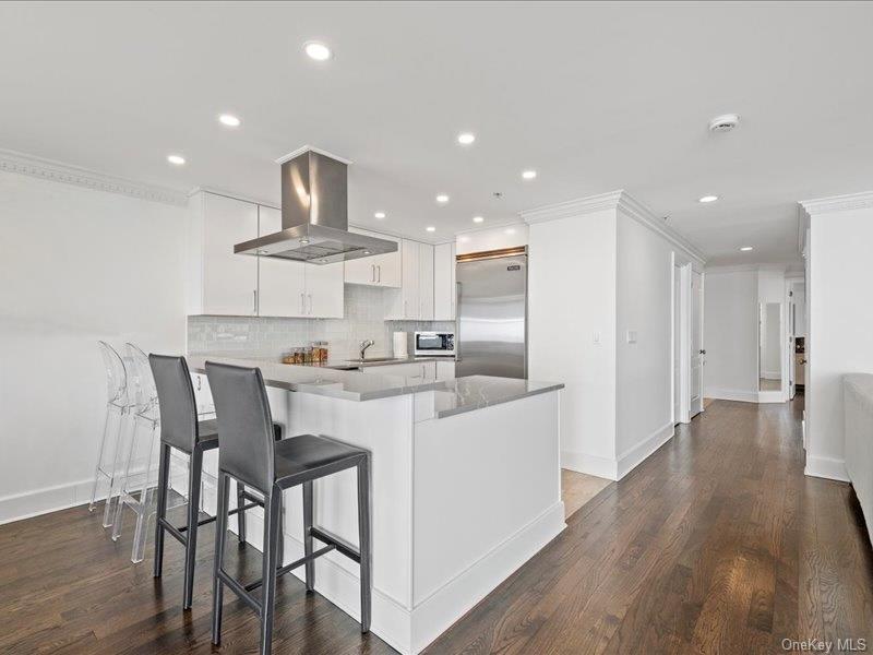 26 W Broadway, Unit 505 photo 16