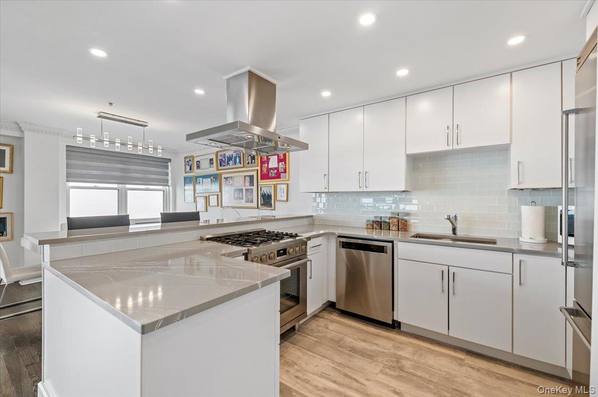 26 W Broadway, Unit 505 photo 14
