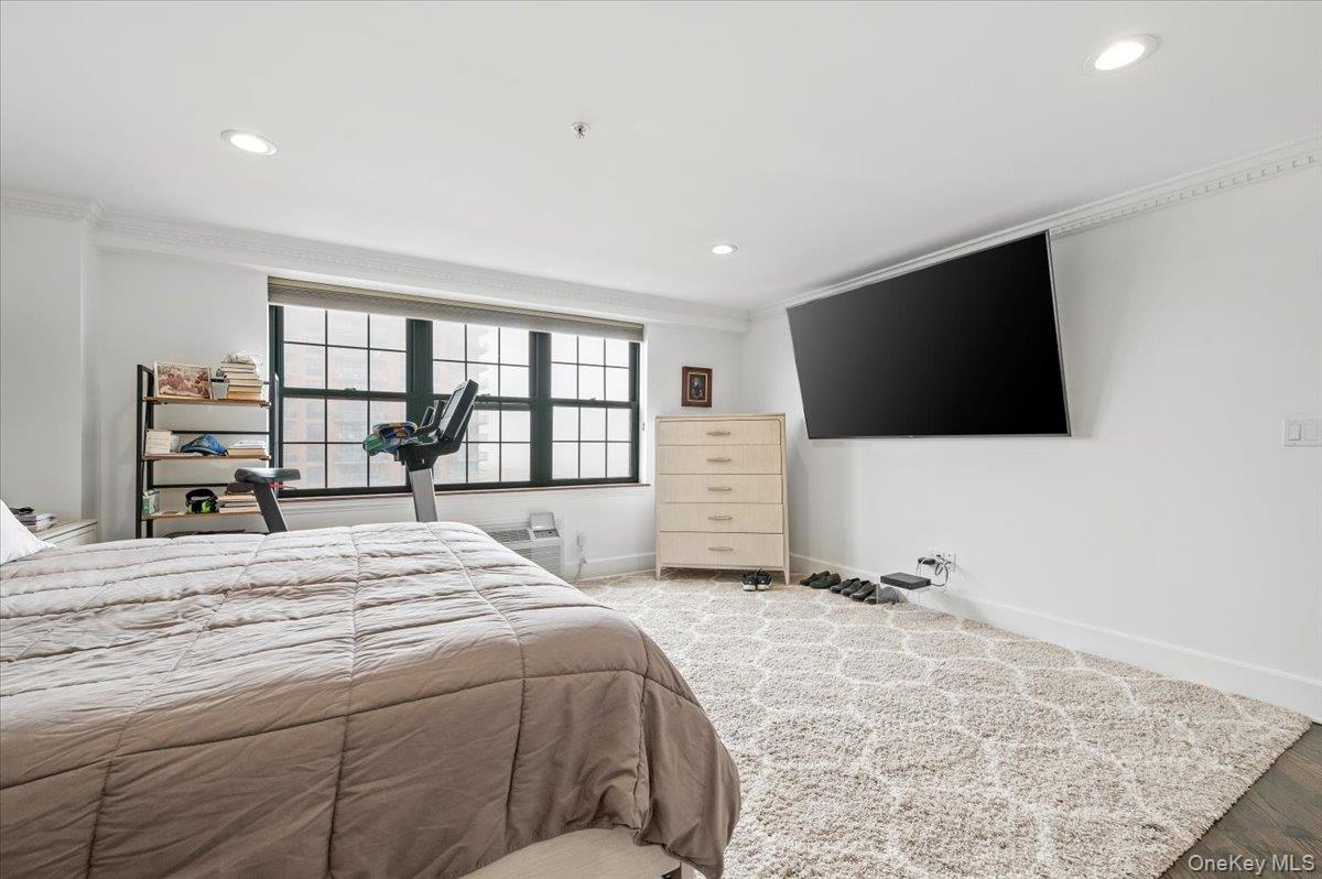 26 W Broadway, Unit 505 photo 20