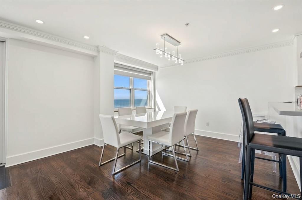 26 W Broadway, Unit 505 photo 10