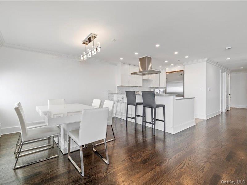 26 W Broadway, Unit 505 photo 17
