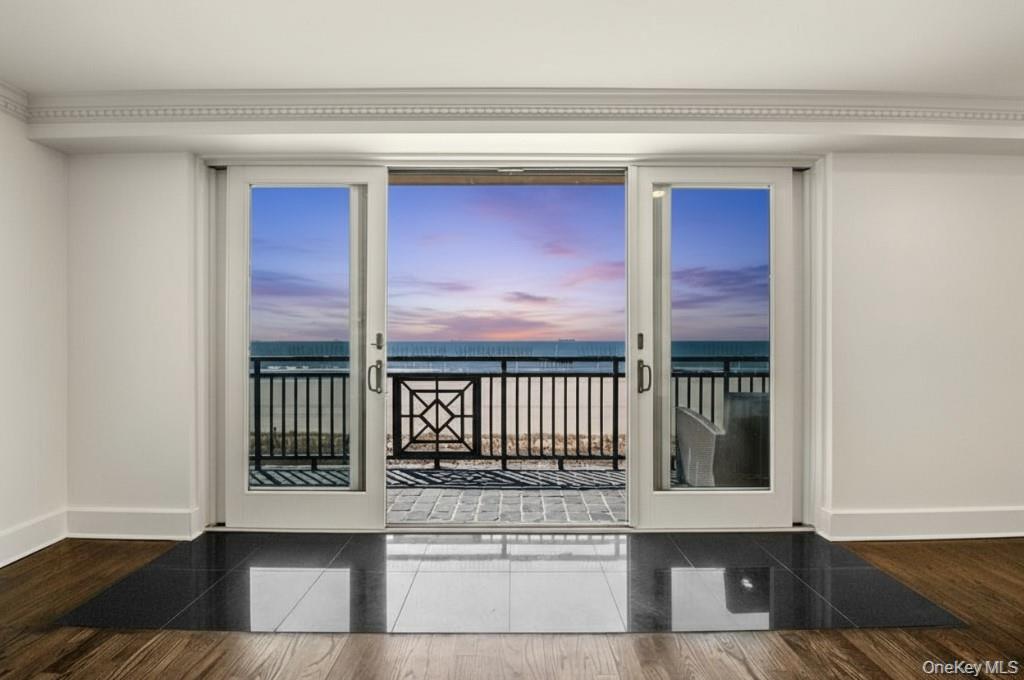 26 W Broadway, Unit 505 photo 2