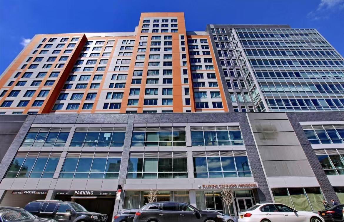 13835 39th Avenue, Unit 17M photo 7