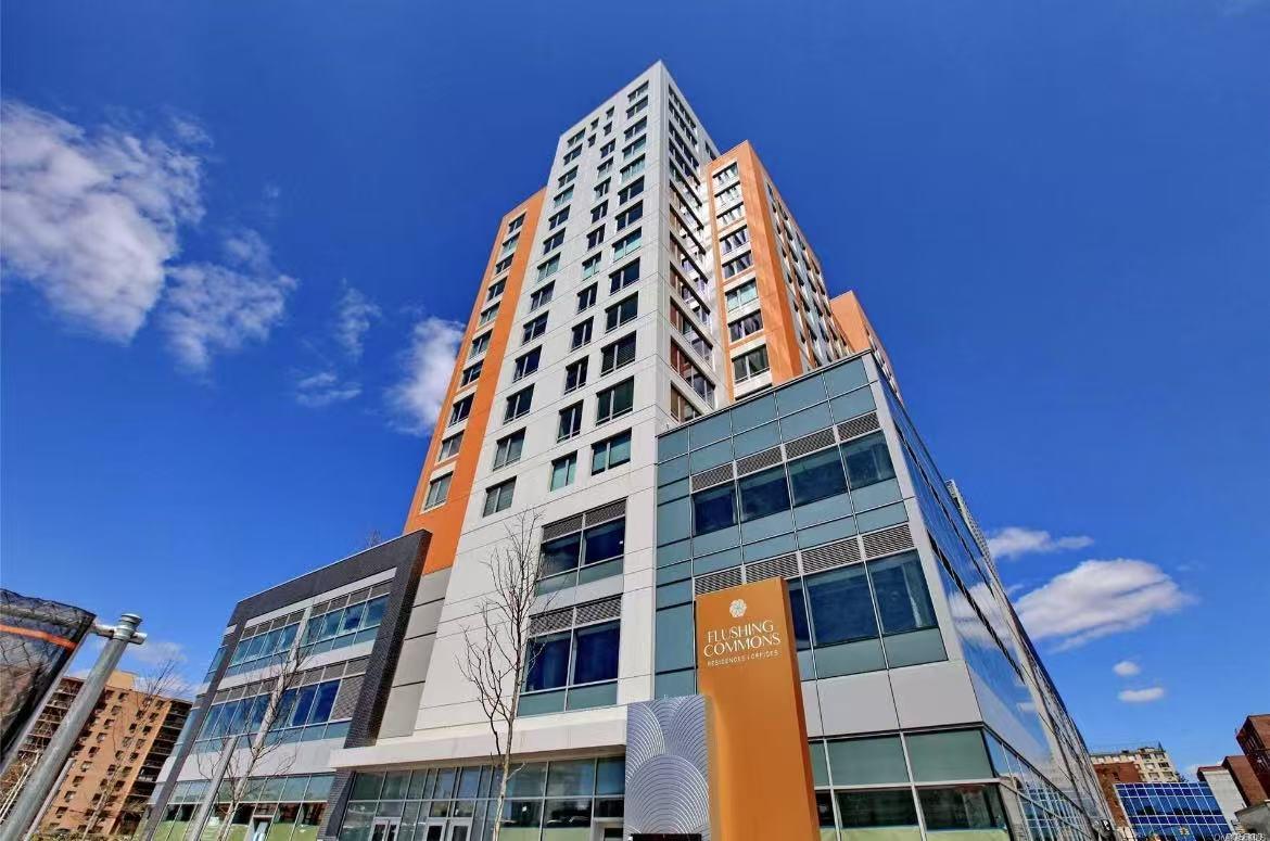 13835 39th Avenue, Unit 17M photo 5