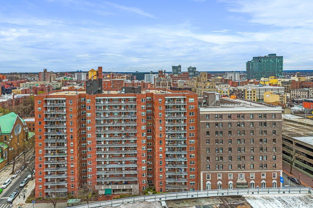 89-15 Parsons Boulevard, Unit 11D