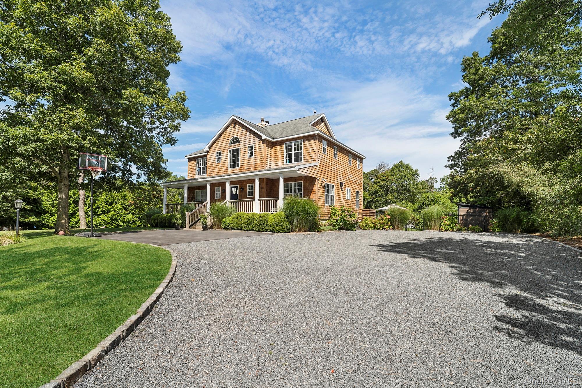 71 Old Canoe Place Road – For Rent photo 3