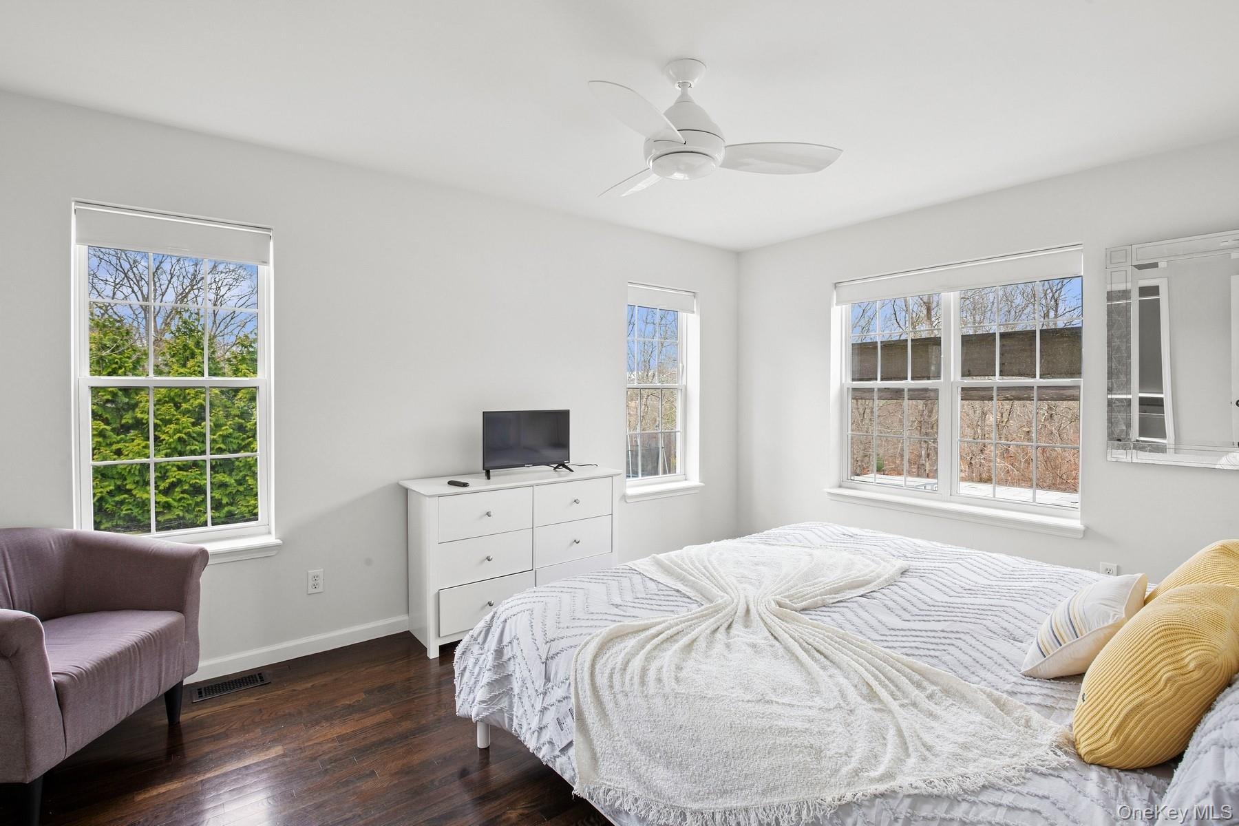 71 Old Canoe Place Road – For Rent photo 14
