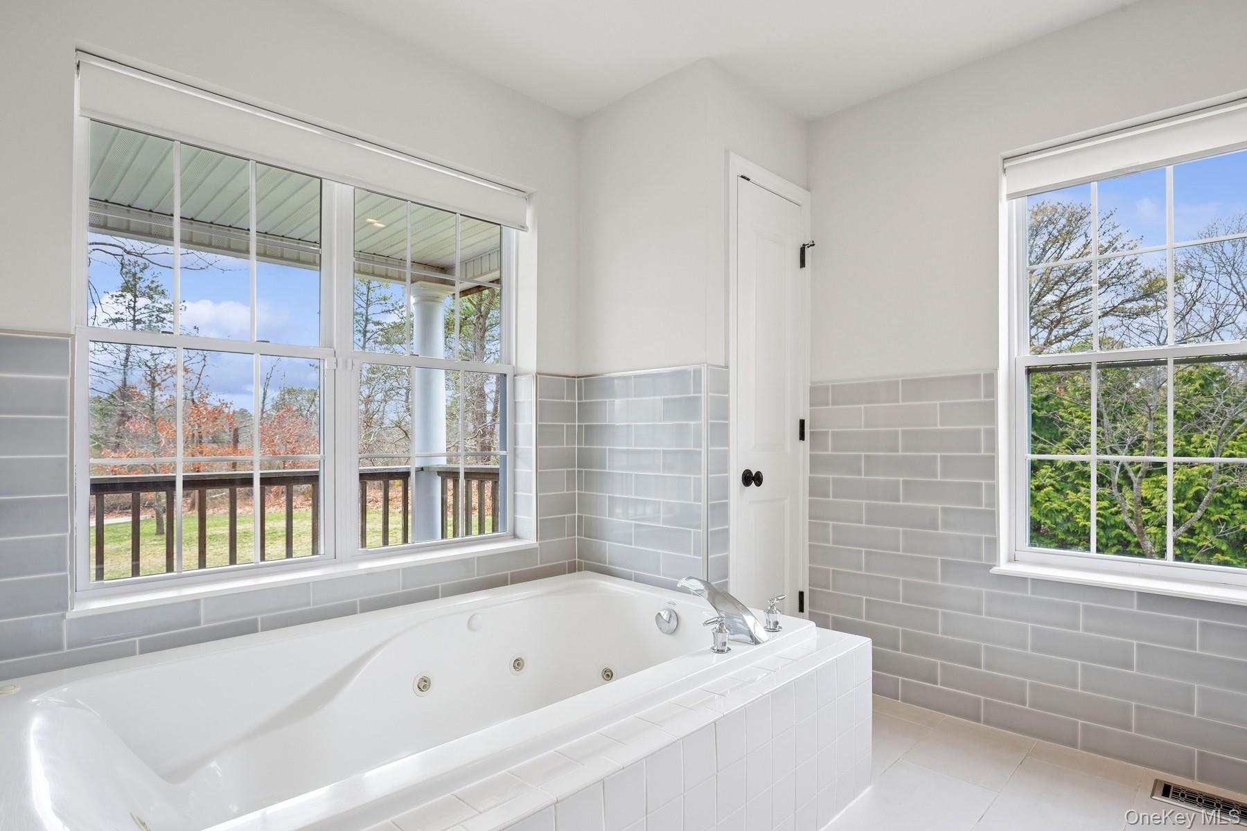 71 Old Canoe Place Road – For Rent photo 18
