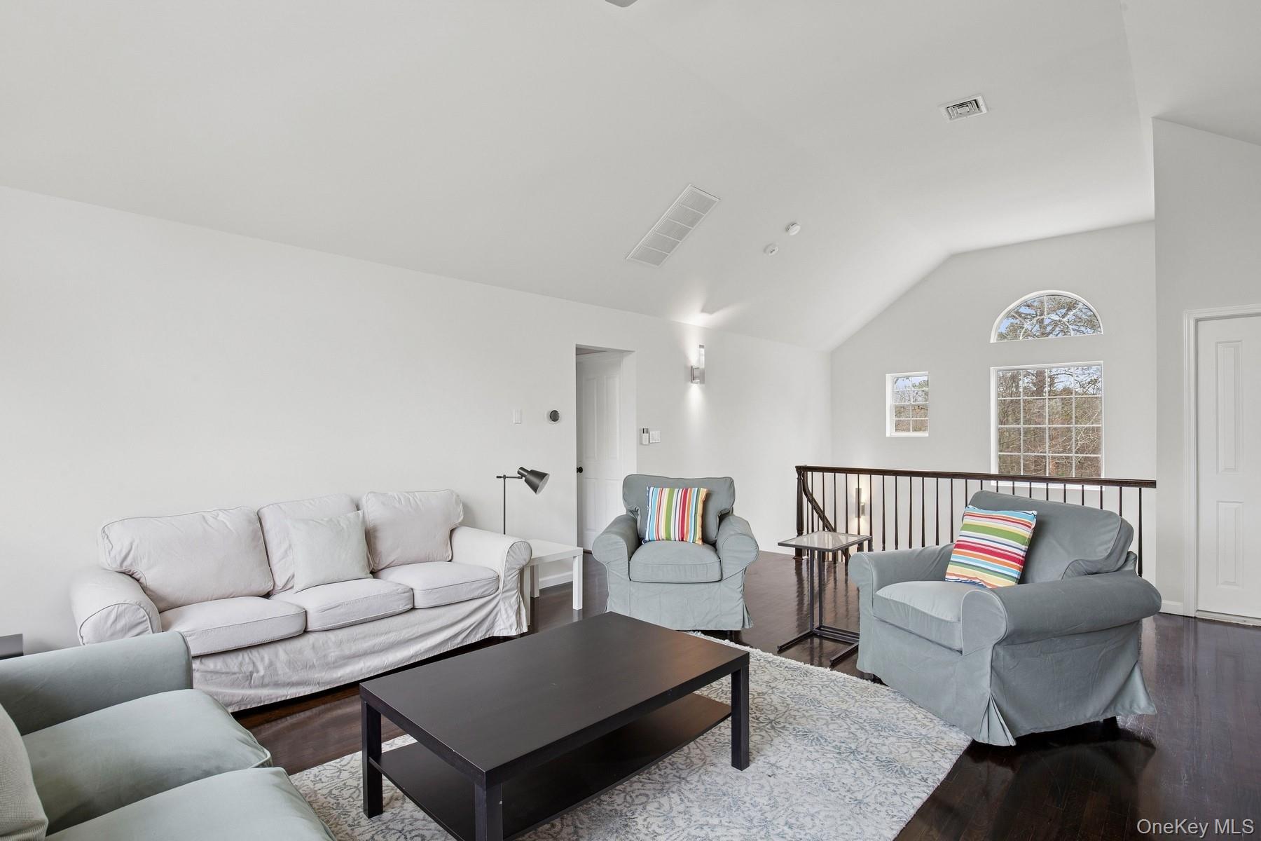 71 Old Canoe Place Road – For Rent photo 24