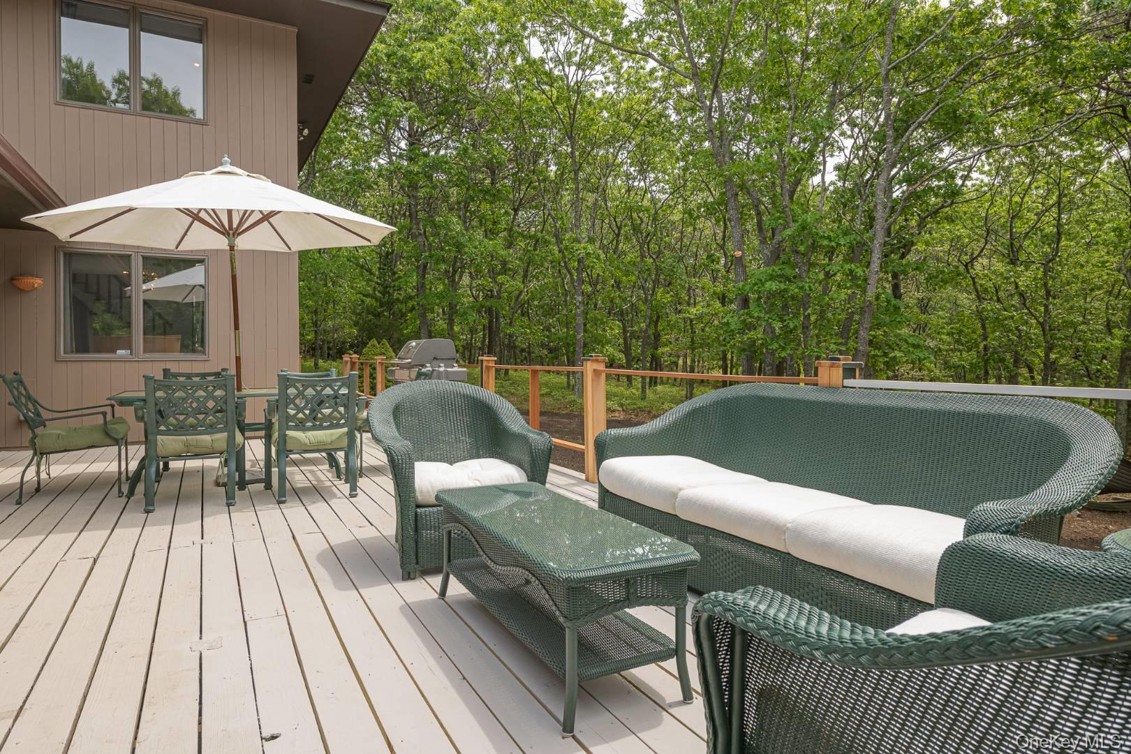 33 Rolling Woods Court – For Rent photo 17