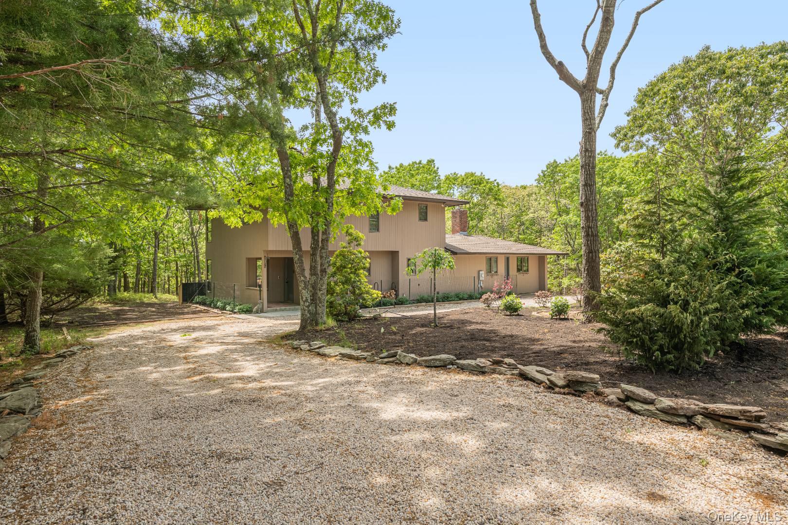 33 Rolling Woods Court – For Rent