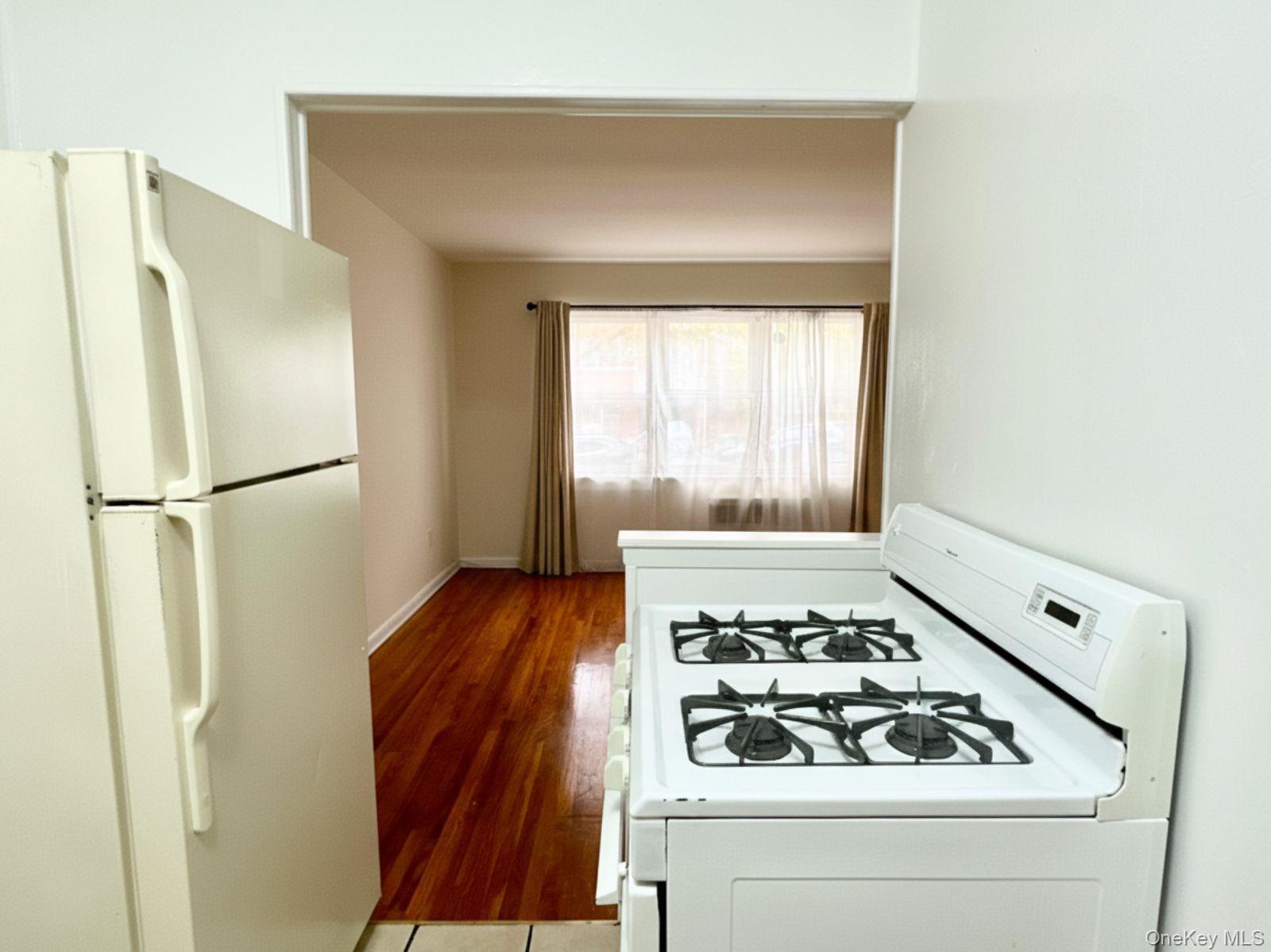 42-23 68 Street – For Sale photo 19