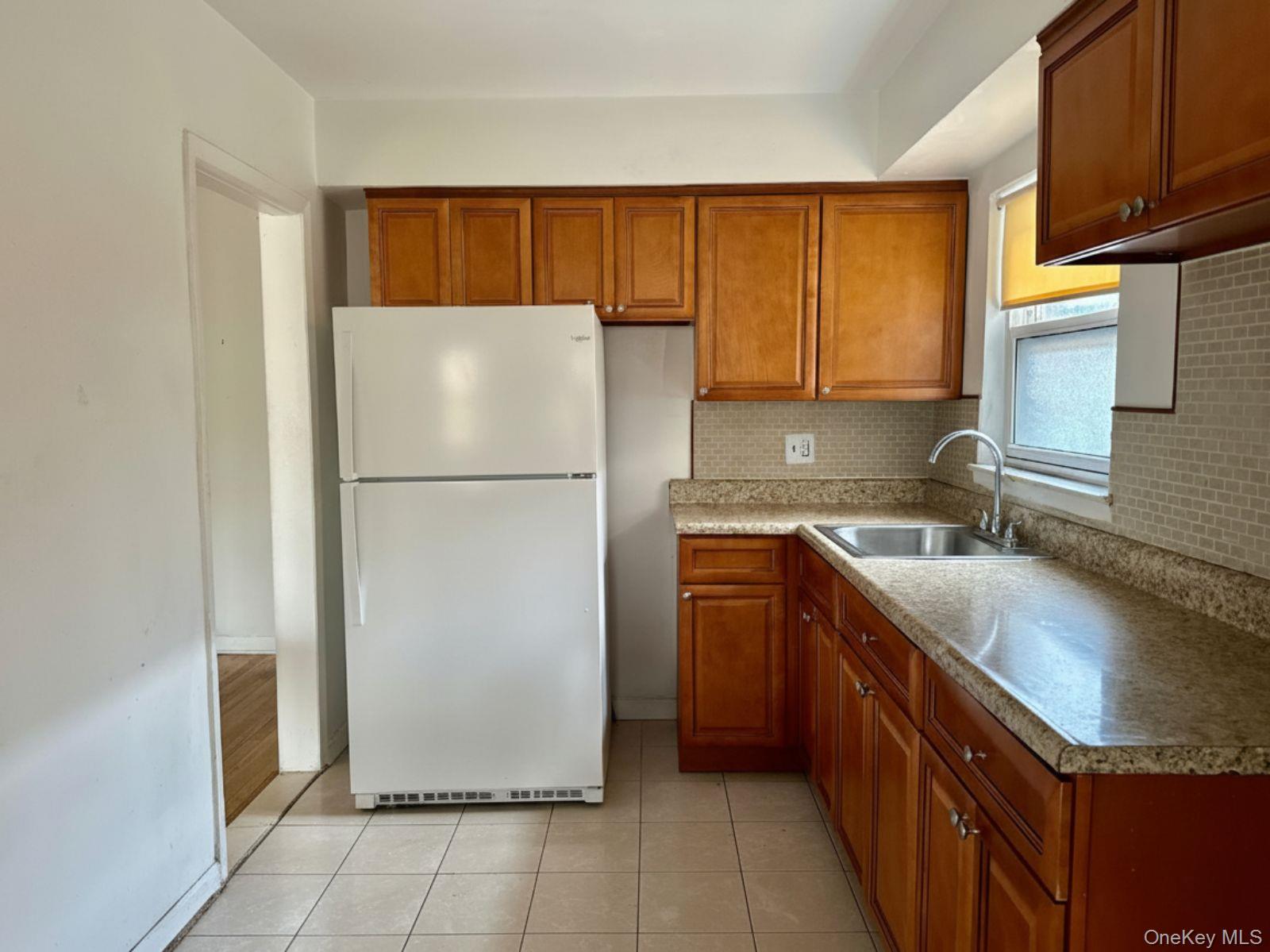 42-23 68 Street – For Sale photo 3