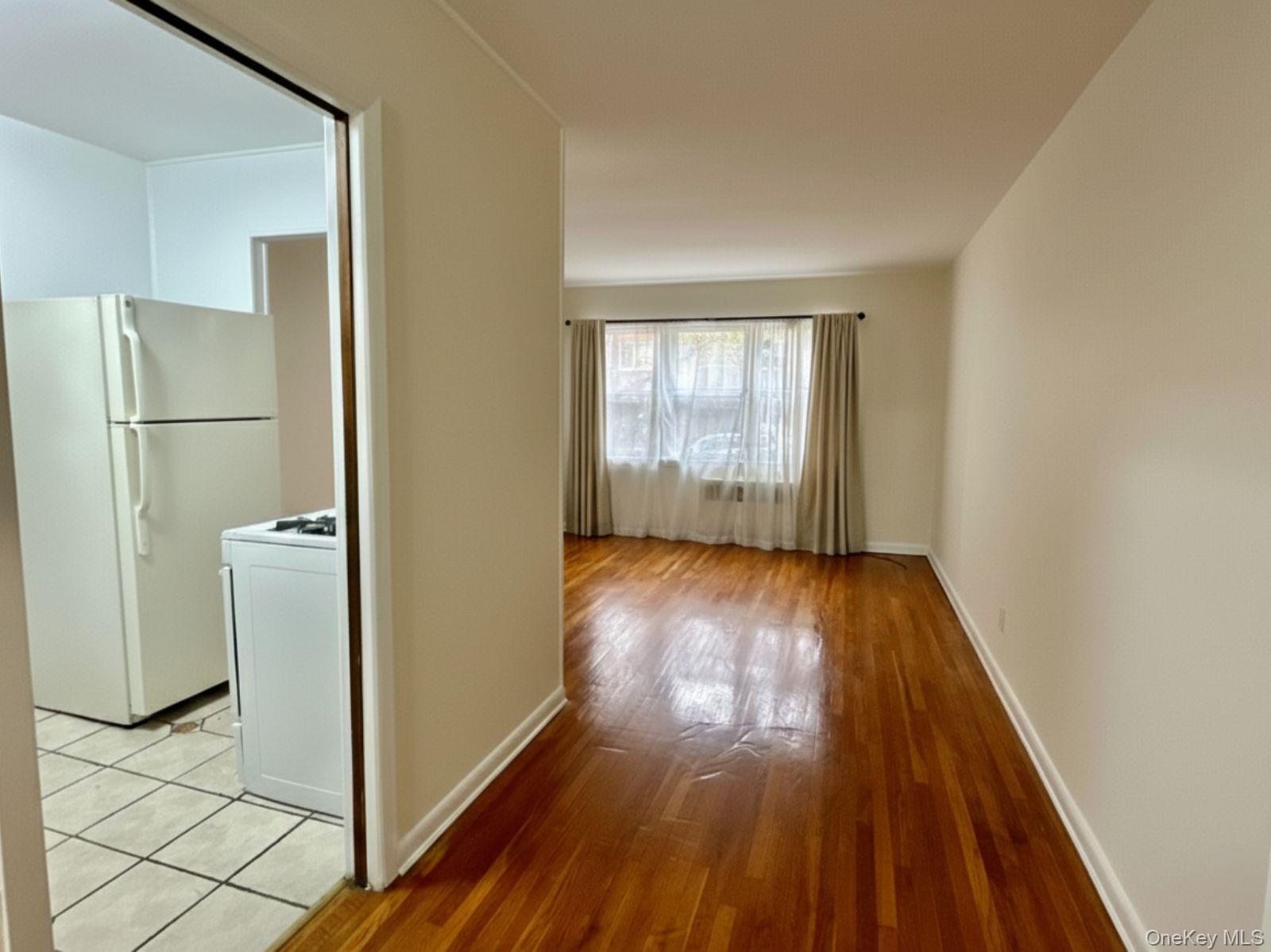 42-23 68 Street – For Sale photo 16