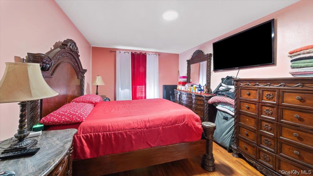 2661 Marion Avenue, Unit 3C photo 8