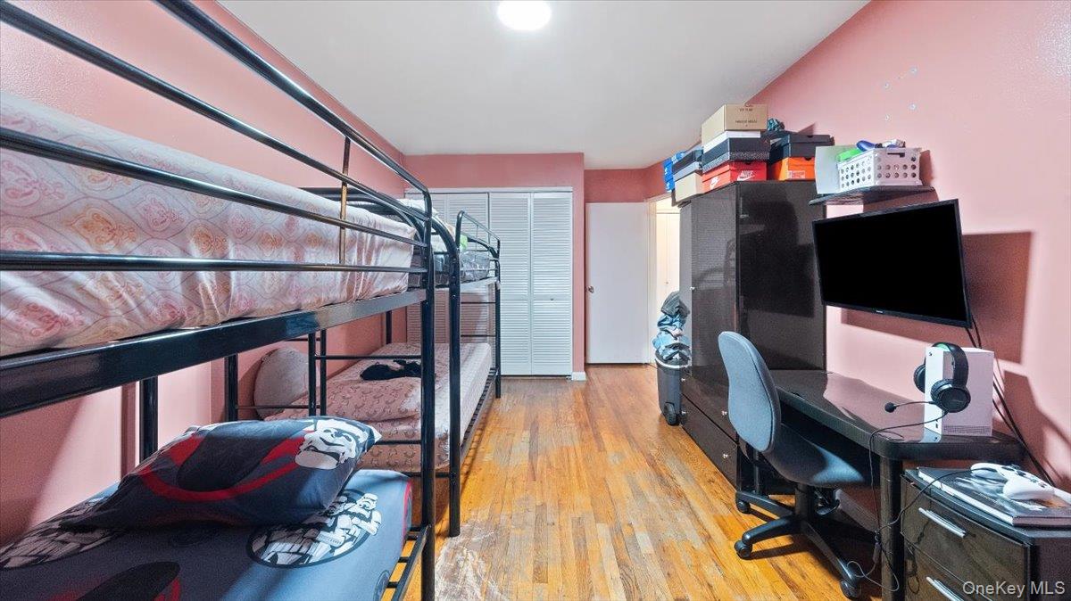 2661 Marion Avenue, Unit 3C photo 6