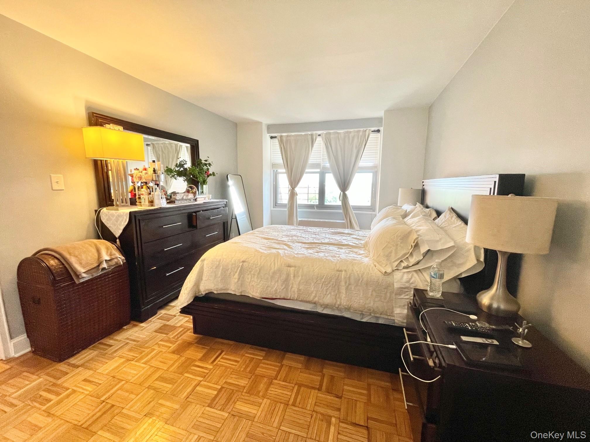 61-20 Grand Central Parkway, Unit A1503 photo 7