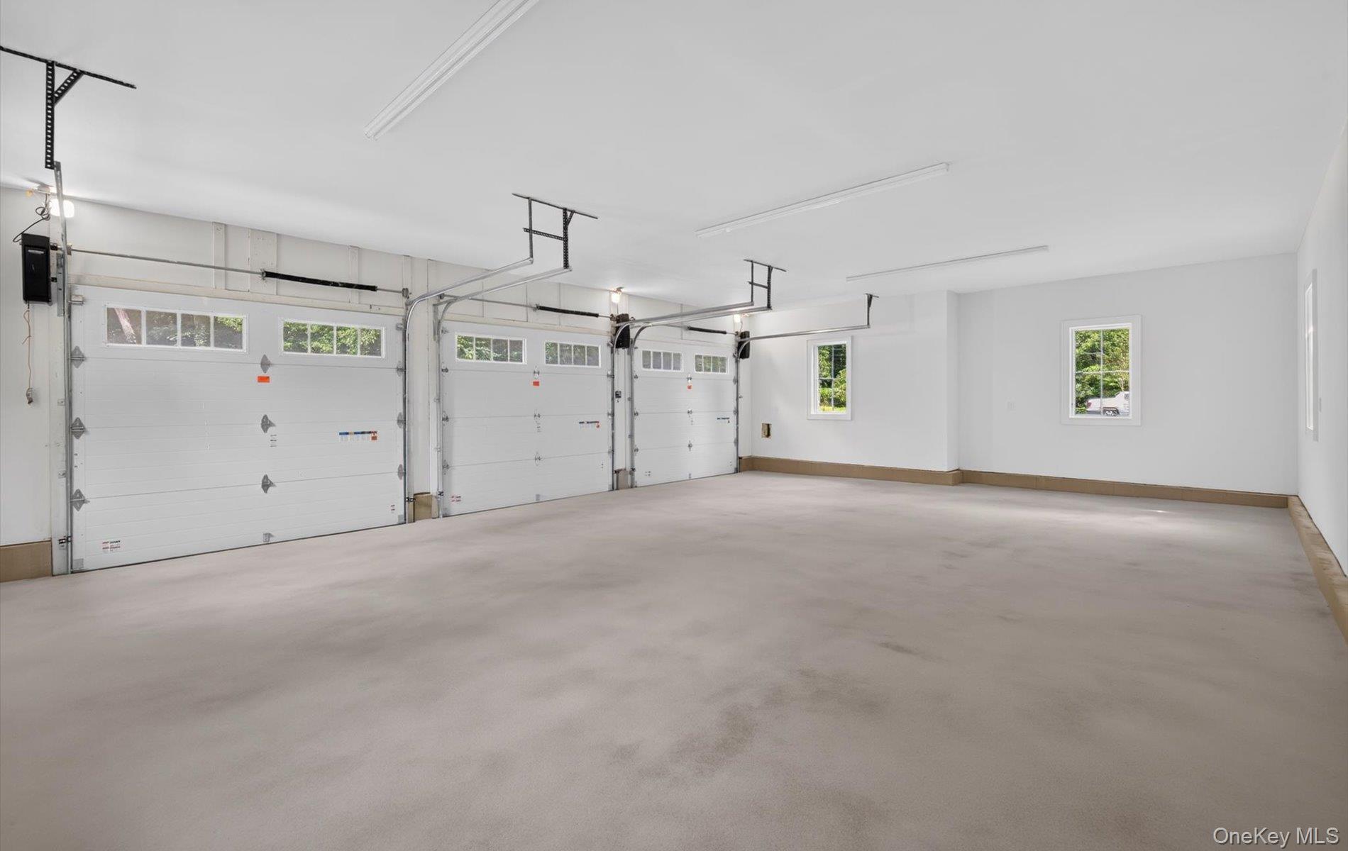 2 E Gate Road – For Sale photo 32