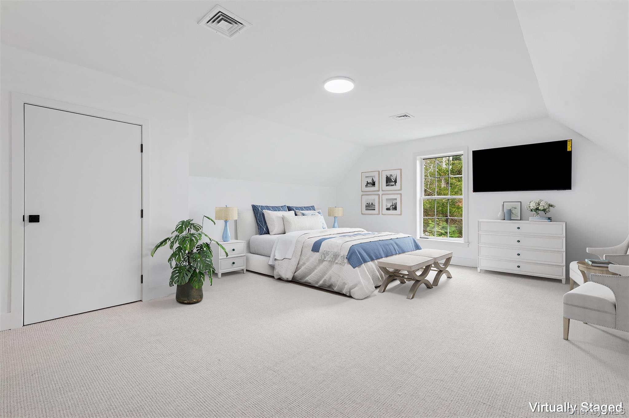 4056 Noyac Road – For Rent photo 16
