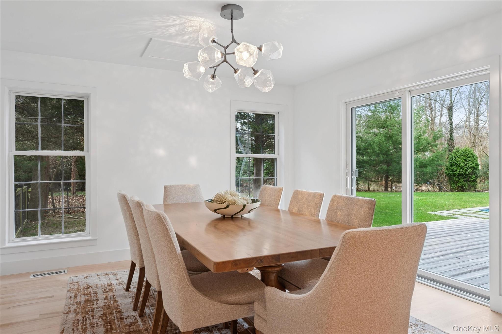 4056 Noyac Road – For Rent photo 6